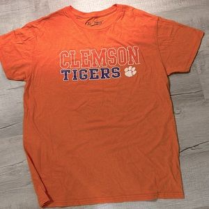 Clemson t-shirt. Soft material. Size large. Worn once.